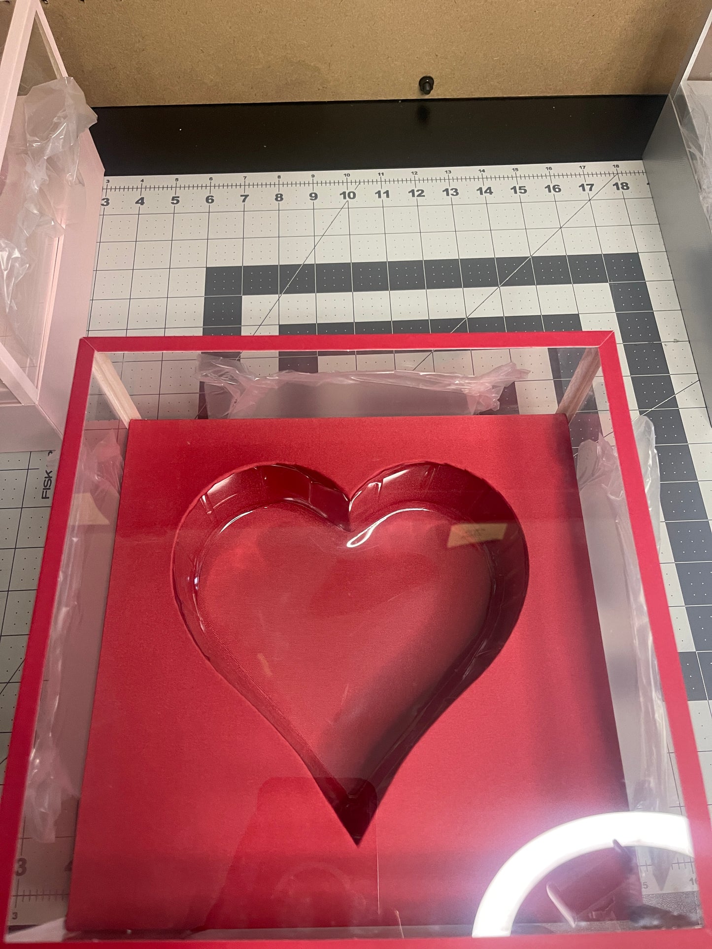 Acrylic Heart Medium lo